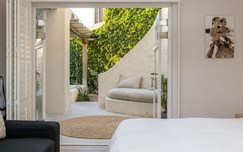 4 Bedroom Property for Sale in Llandudno Western Cape